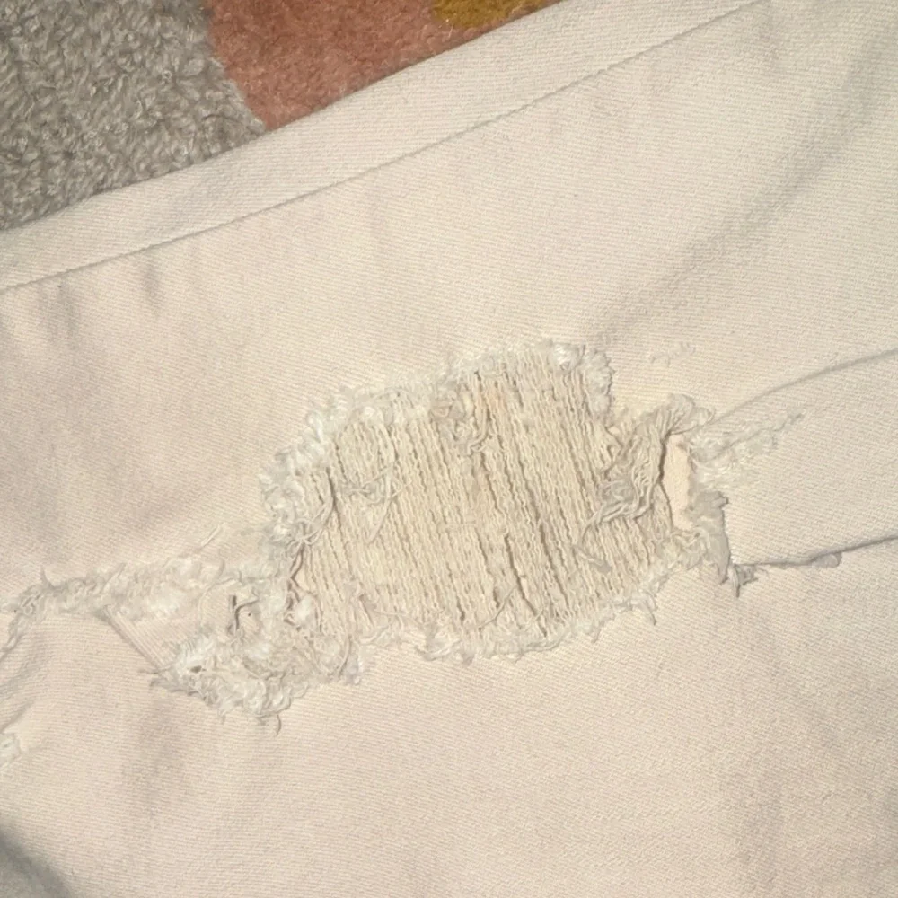 J Brand Women's Distressed Cream Ankle Jeans - Picture 4 of 16